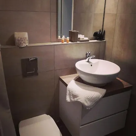Domus 190 *